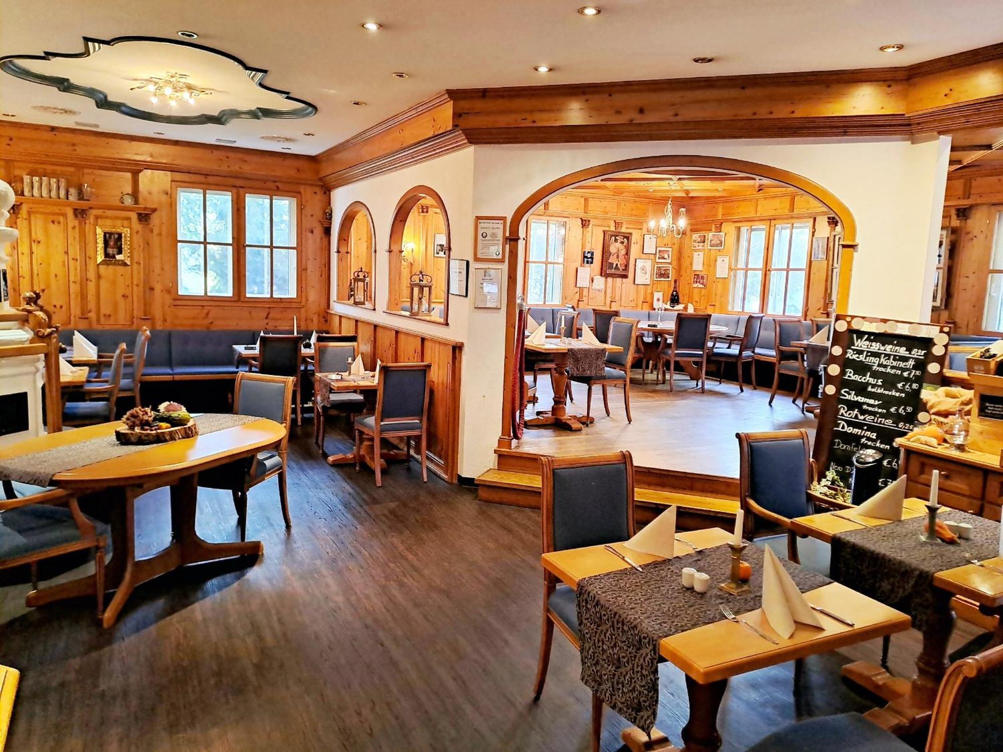 Transmar Travel Hotel Bindlach Bagian luar foto