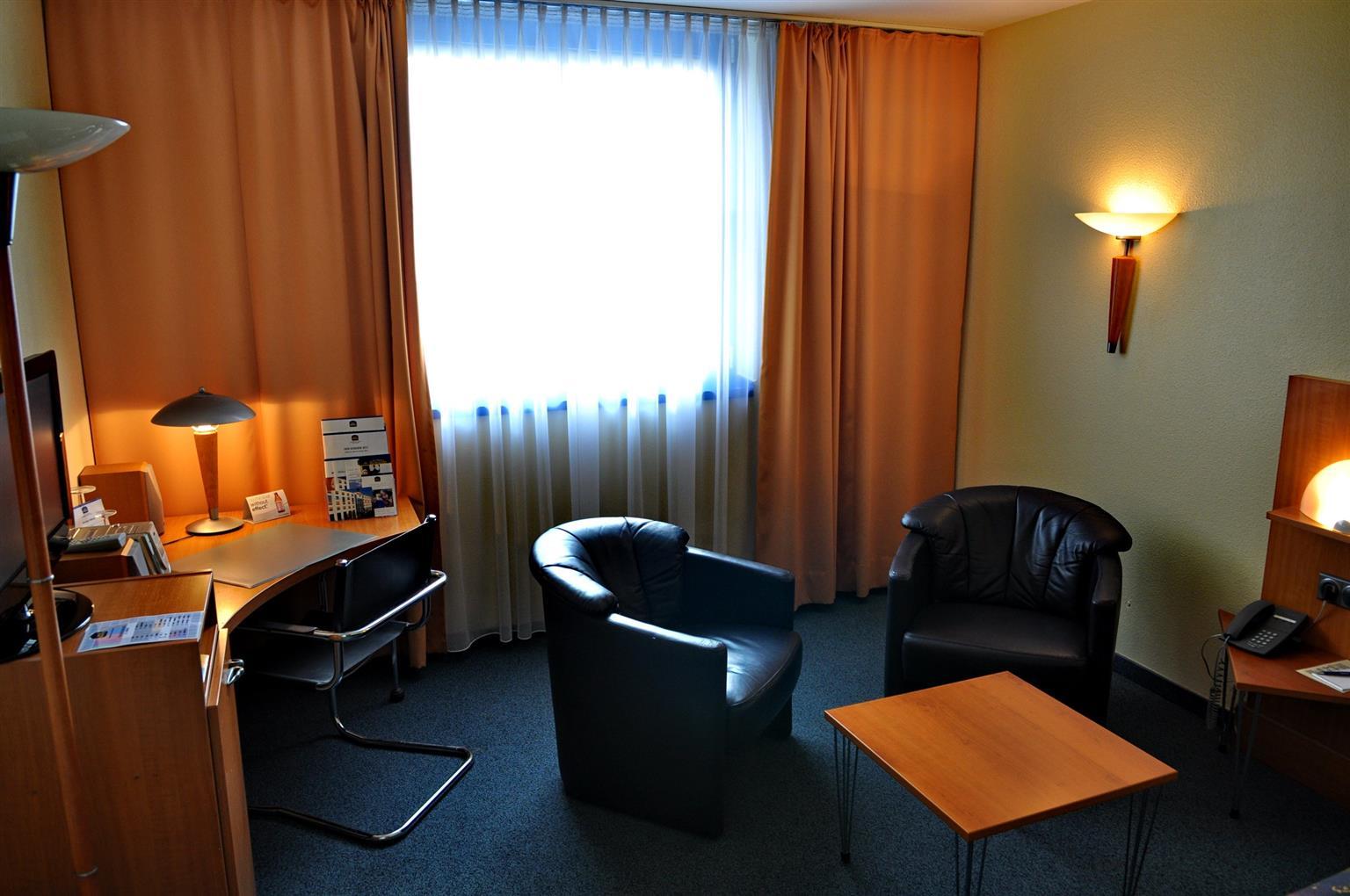 Transmar Travel Hotel Bindlach Bagian luar foto